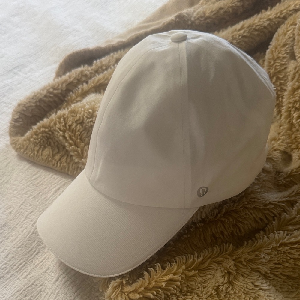 lululemon athletica White Cap